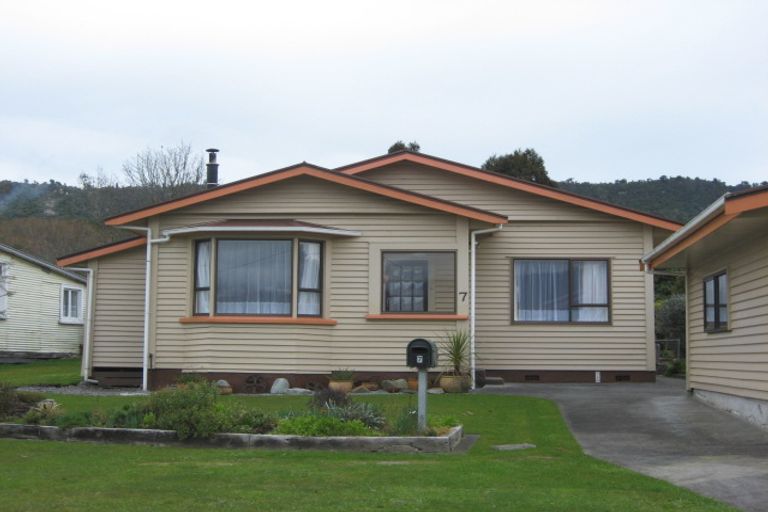 Photo of property in 7 Ranfurly Street, Runanga, 7803