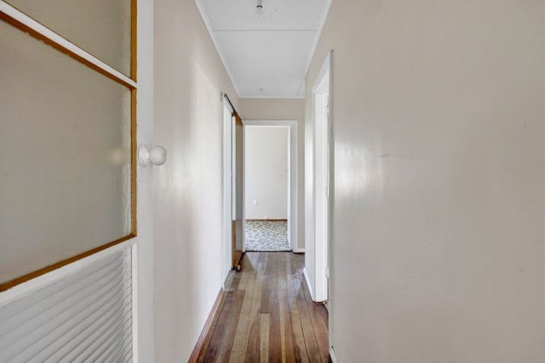 Photo of property in 3 Hickey Place, Opunake, 4616