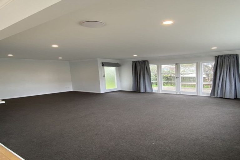 Photo of property in 36 Gilliam Street, New Lynn, Auckland, 0600
