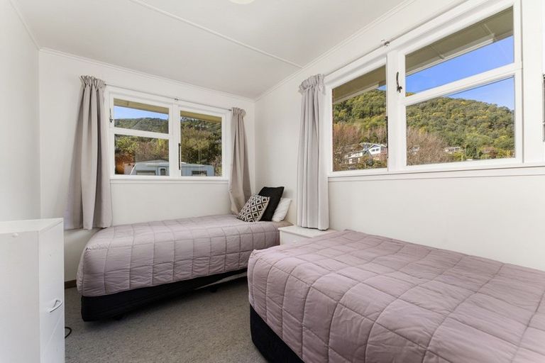 Photo of property in 8a Otago Street, Picton, 7220