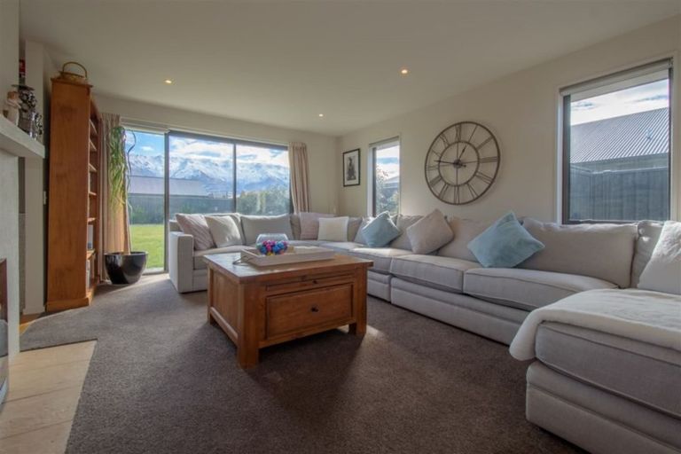 Photo of property in 21 De Bettencor Place, Mount Pisa, Cromwell, 9383