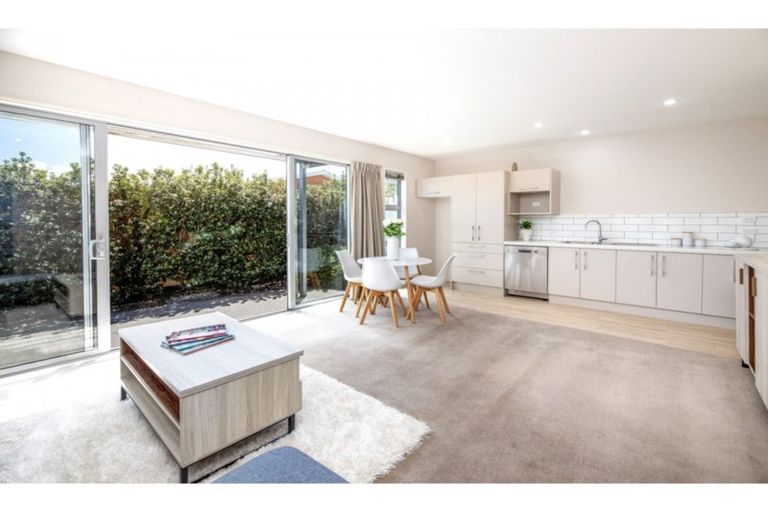 Photo of property in 11h Clarence Street South, Addington, Christchurch, 8024