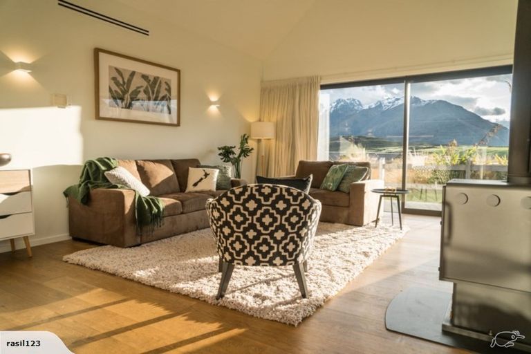 Photo of property in 48 Falconer Rise, Jacks Point, Queenstown, 9371