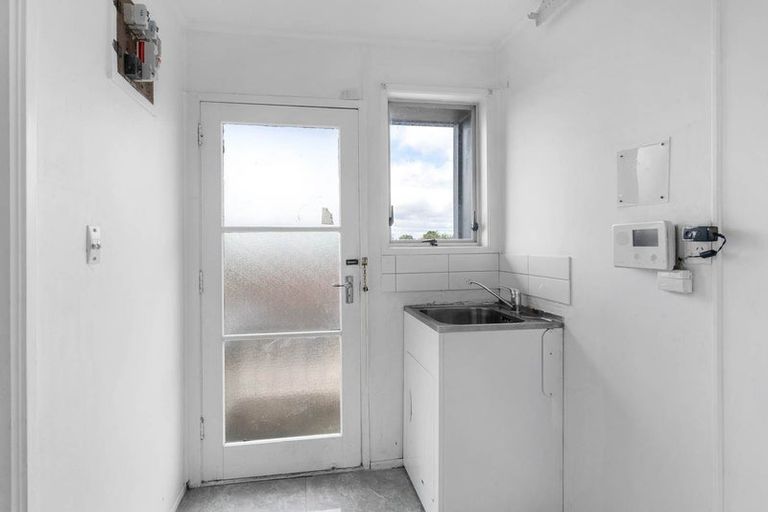 Photo of property in 49 Hyperion Drive, Randwick Park, Auckland, 2105