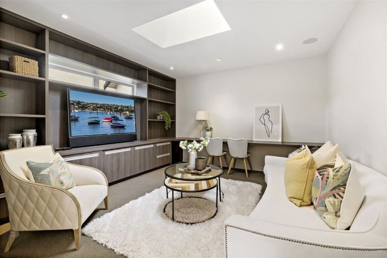 Photo of property in 6 Lombardia Way, Karaka, Papakura, 2113