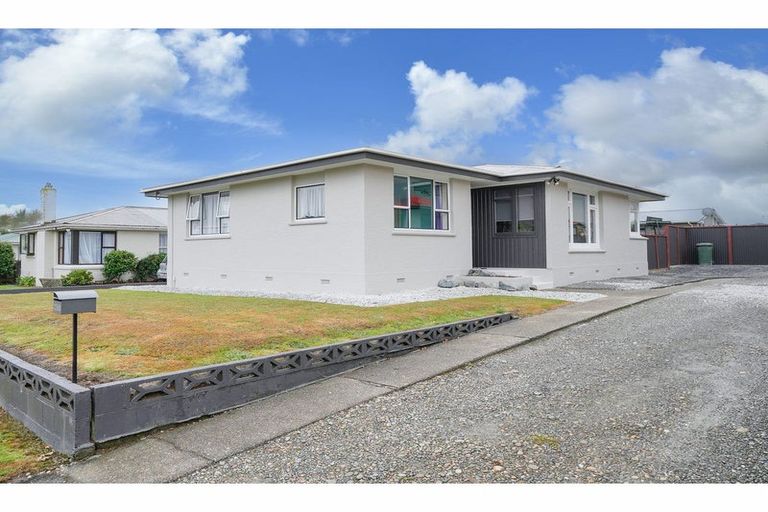 Photo of property in 250 Centre Street, Heidelberg, Invercargill, 9812