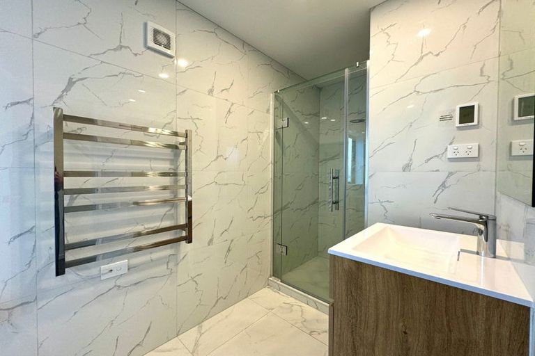 Photo of property in 5 Kaha Road, Takanini, 2110