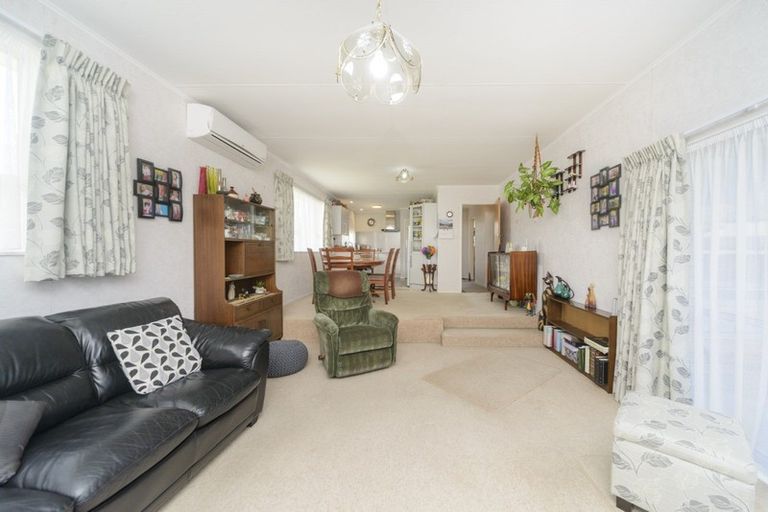 Photo of property in 4 Christian Place, Awapuni, Palmerston North, 4412