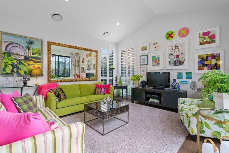 Photo of property in 22 Jarrett Terrace, Leamington, Cambridge, 3432