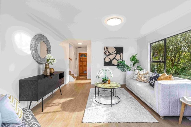 Photo of property in 1 Redwing Street, Browns Bay, Auckland, 0630