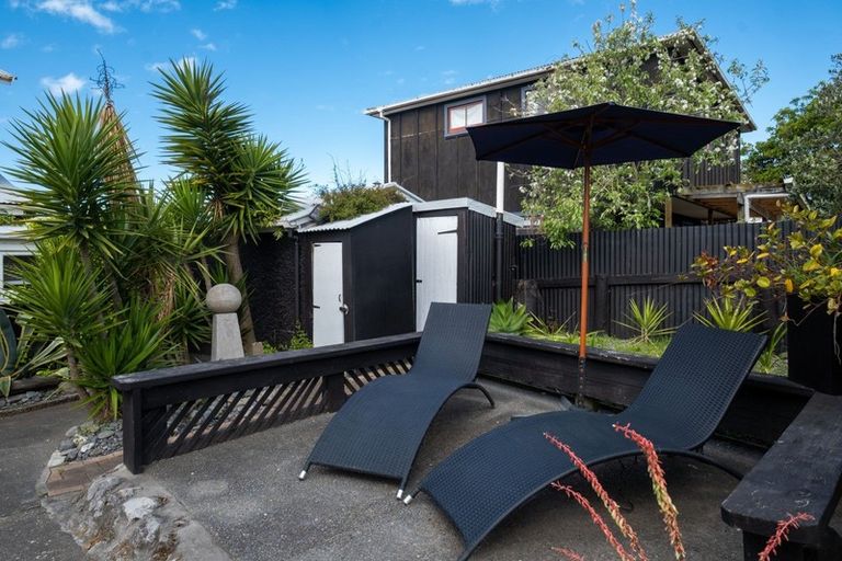 Photo of property in 102 Beach Road, Haumoana, 4102