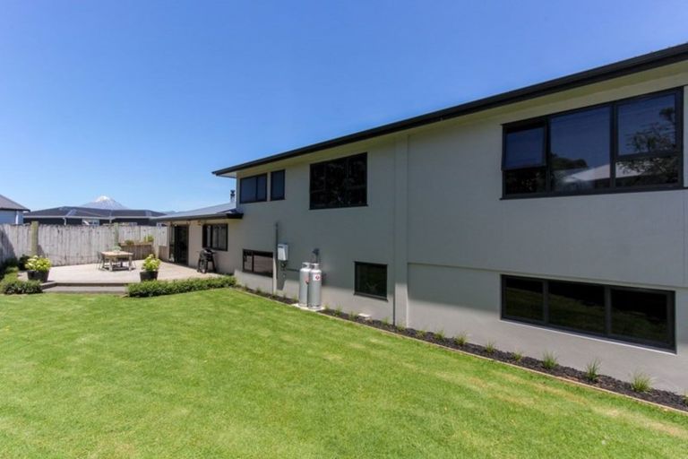 Photo of property in 8b Solway Terrace, Bell Block, New Plymouth, 4312