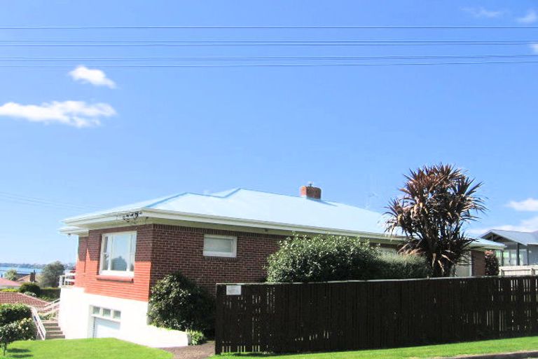 Photo of property in 2 Miranda Street, Parkvale, Tauranga, 3112