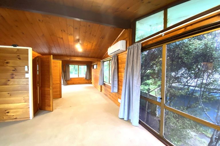 Photo of property in 43 Cheriton Road, Mellons Bay, Auckland, 2014