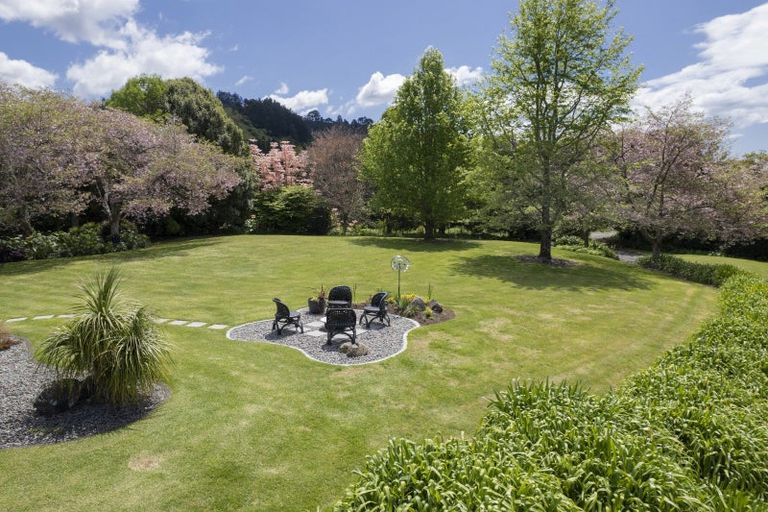 Photo of property in 37 Canon Road, Tanners Point, Katikati, 3170