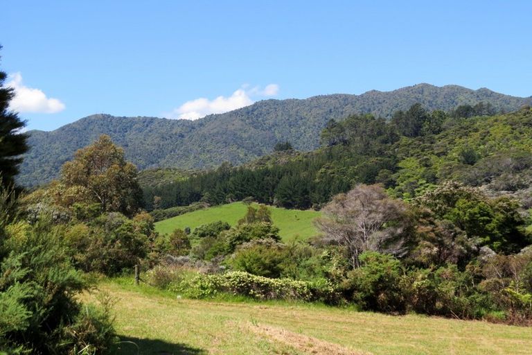 Photo of property in 945 Hauraki Road, Coromandel, 3506