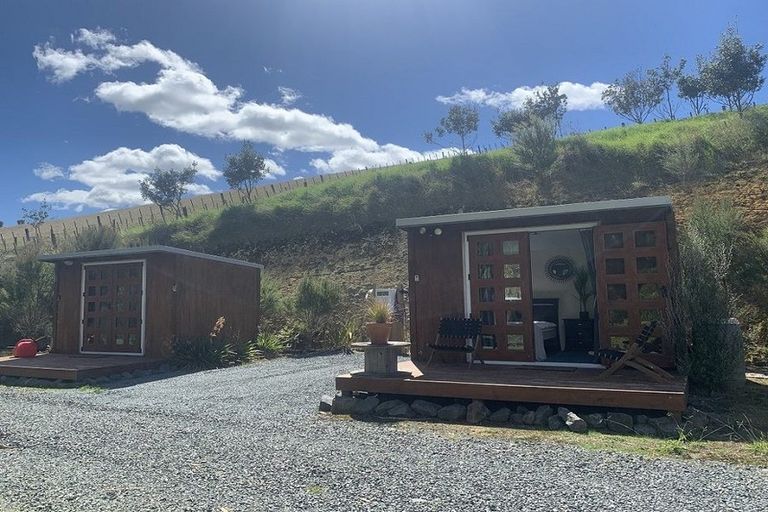 Photo of property in 1665 Matapouri Road, Matapouri, Whangarei, 0173