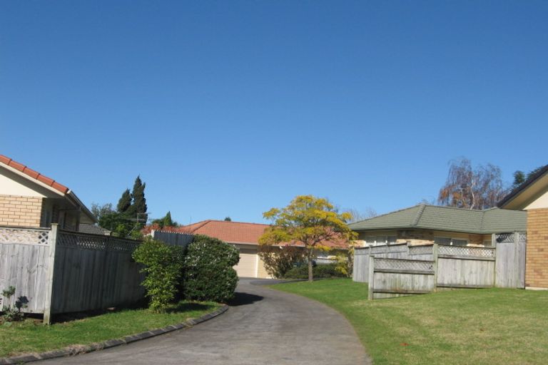 Photo of property in 34 Montilla Place, Manurewa, Auckland, 2102