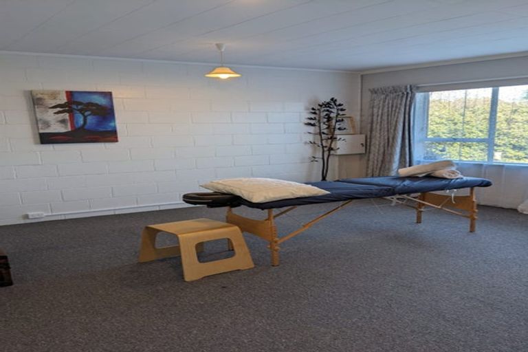 Photo of property in 28 Glen Road, Raumati South, Paraparaumu, 5032