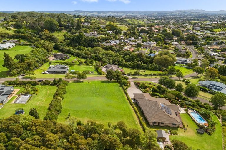 Photo of property in 21 Riverstone Drive, Welcome Bay, Tauranga, 3112