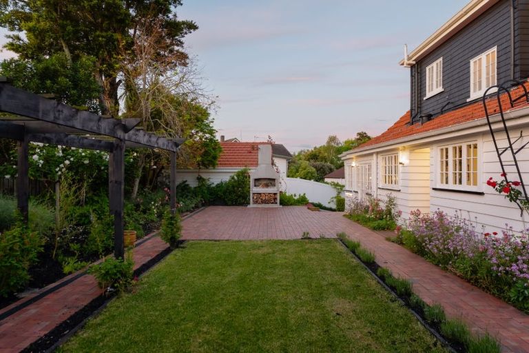 Photo of property in 9 Oakley Avenue, Claudelands, Hamilton, 3214