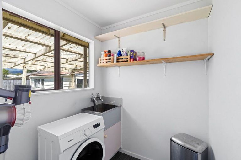 Photo of property in 33 Solway Street, Levin, 5510