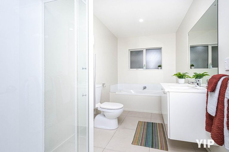 Photo of property in 239 Mark Avenue, Grenada Village, Wellington, 6037