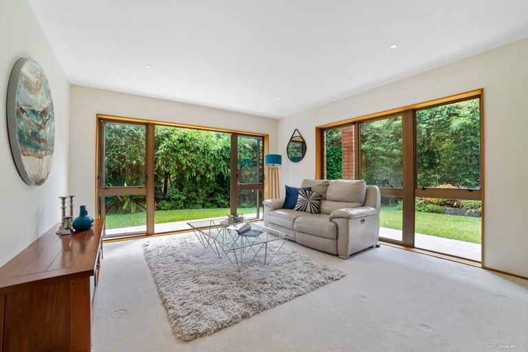 Photo of property in 2/60 Aberdeen Road, Campbells Bay, Auckland, 0620