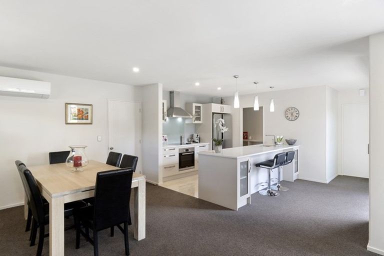 Photo of property in 20 Strowan Road, Strowan, Christchurch, 8052