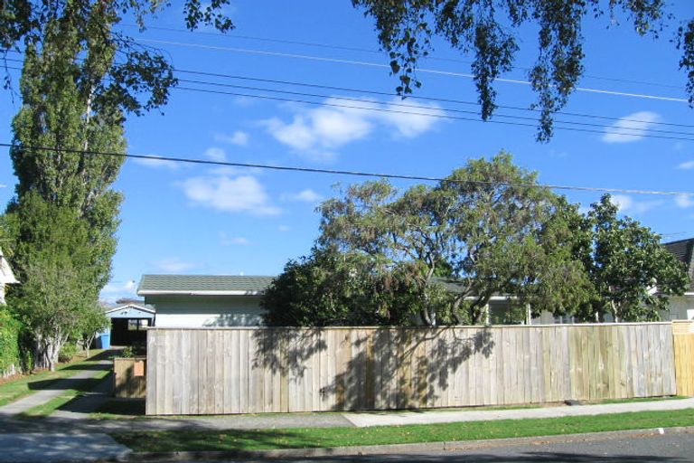 Photo of property in 11 Oxford Crescent, Ebdentown, Upper Hutt, 5018