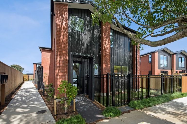 Photo of property in 1/1 Milne Crescent, Taita, Lower Hutt, 5011