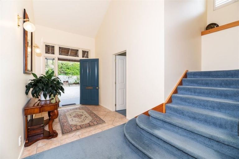 Photo of property in 3a Cron Avenue, Te Atatu South, Auckland, 0610