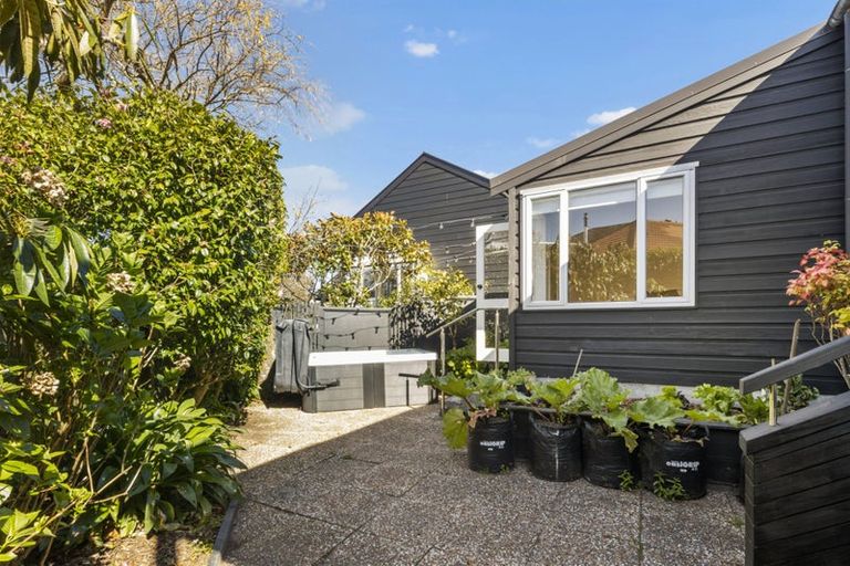 Photo of property in 2/23 Box Hill, Khandallah, Wellington, 6035