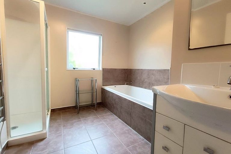 Photo of property in 17 Terrace Road, Titahi Bay, Porirua, 5022