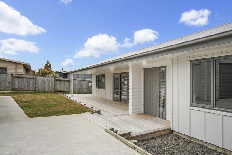 Photo of property in 24 Poplar Grove, Feilding, 4702