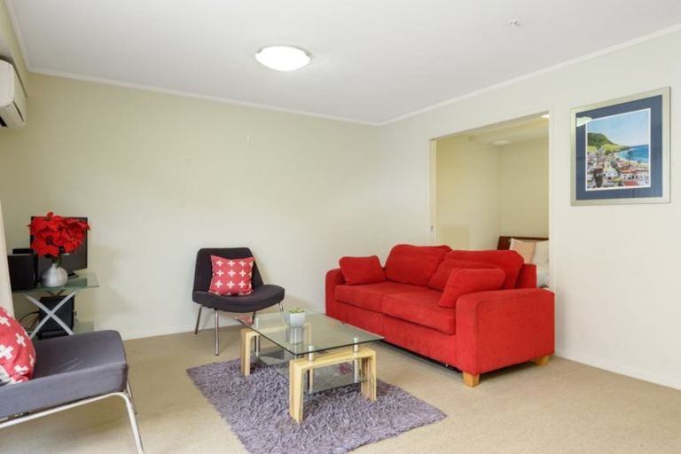 Photo of property in Atlas Apartments, 8/49 Maunganui Road, Mount Maunganui, 3116
