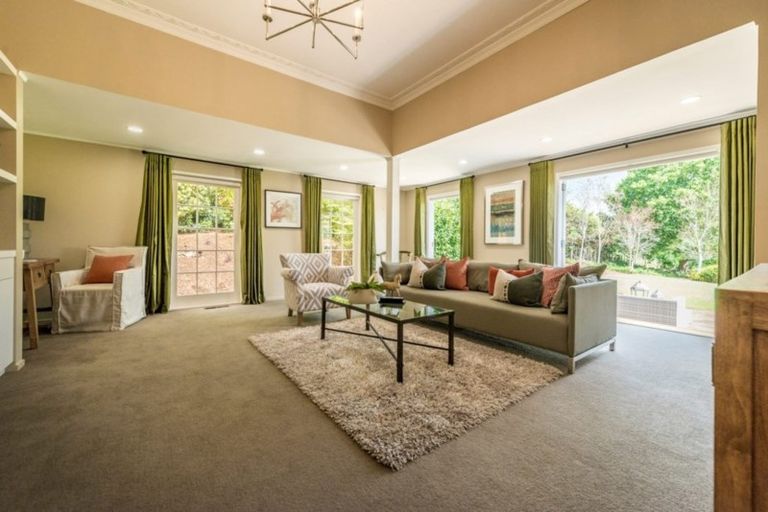 Photo of property in 81 Oraha Road, Kumeu, 0892