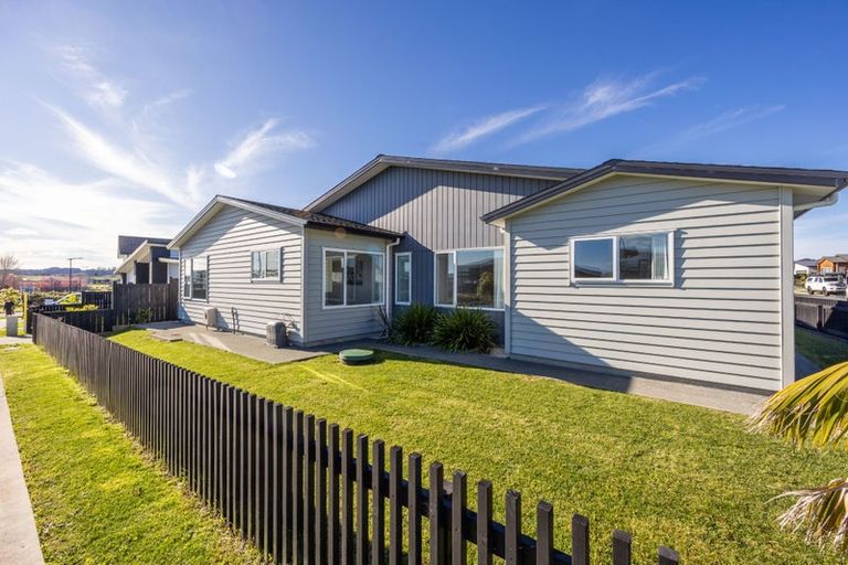 Photo of property in 87 Maryvale Road, Wainui, 0932