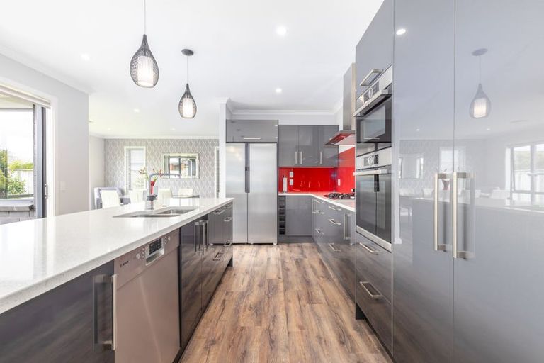 Photo of property in 9 Christow Court, Paraparaumu, 5032