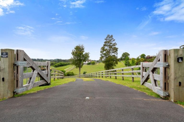 Photo of property in 51 Glenmore Road, Coatesville, Albany, 0793