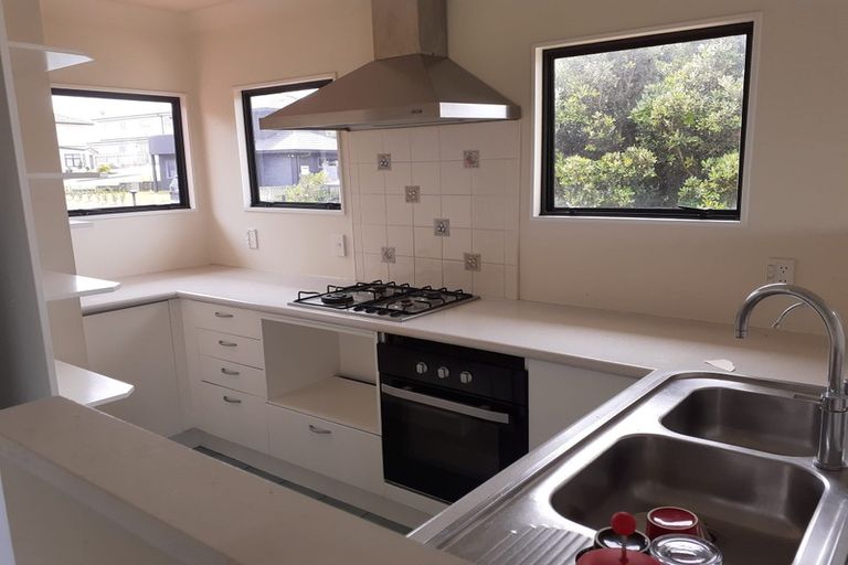 Photo of property in 3 Birkhall Grove, Strathmore Park, Wellington, 6022