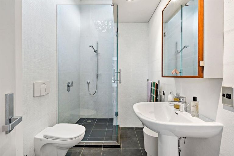 Photo of property in 24 Minnehaha Avenue, Takapuna, Auckland, 0622