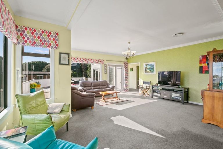 Photo of property in 29c Hamblyn Street, Strandon, New Plymouth, 4312