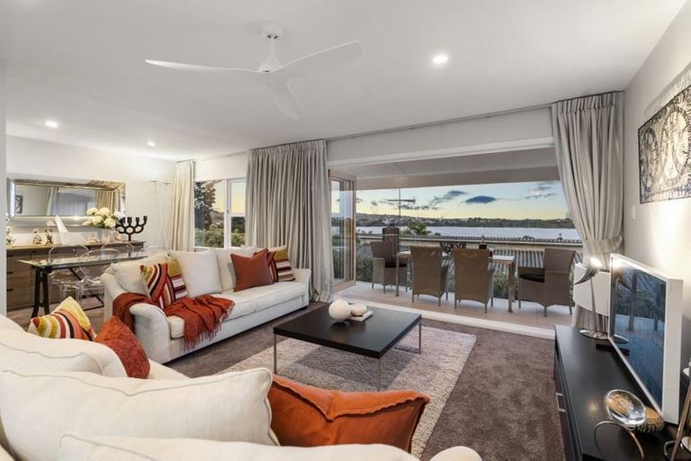 Photo of property in 4/29 Pupuke Road, Takapuna, Auckland, 0622