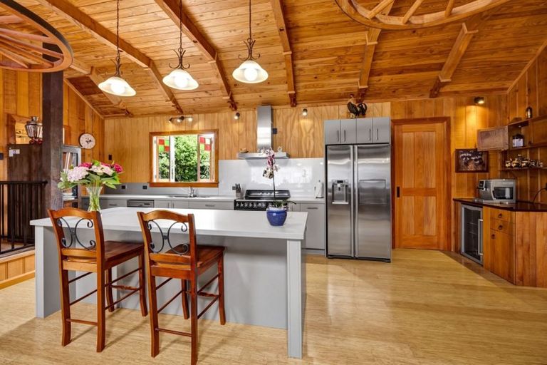 Photo of property in 543 Manutahi Road, Lepperton, New Plymouth, 4373