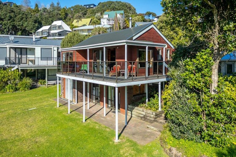 Photo of property in 108 Oratia Place, Onemana, Whangamata, 3691
