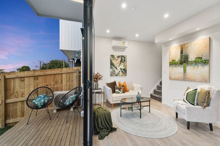 Photo of property in 8/144 Titirangi Road, New Lynn, Auckland, 0600