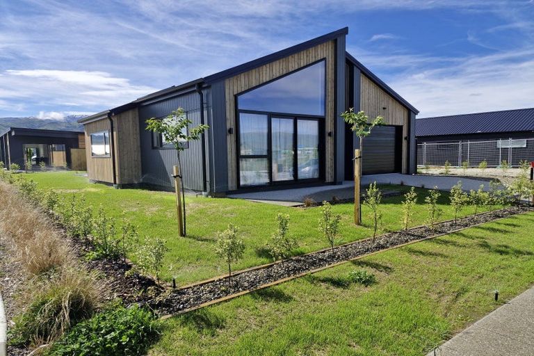 Photo of property in 121 Wooing Tree Avenue, Cromwell, 9310