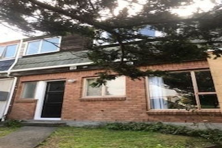 Photo of property in 95a Churton Drive, Churton Park, Wellington, 6037