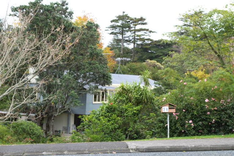 Photo of property in 71 Cockle Bay Road, Cockle Bay, Auckland, 2014